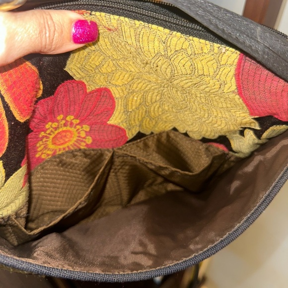 Vibrant Floral Crossbody Bag - Picture 5 of 14